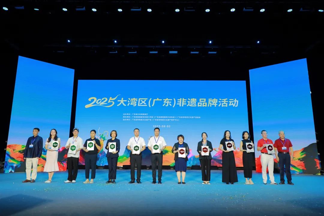 瓜子tv
入选非遗保护实践创新案例 引领非遗活态传承新方向